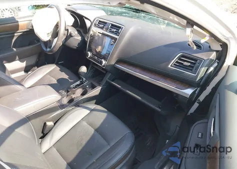 2018 Subaru Outback 3.6R Limited z USA, uszkodzony, nr VIN 4S4BSENC3J3222448